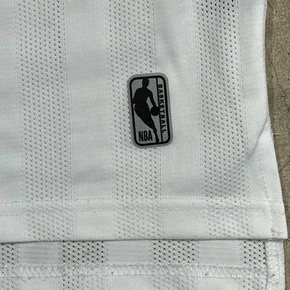 NBA basketball jersey, mens large - Picture 7 of 9